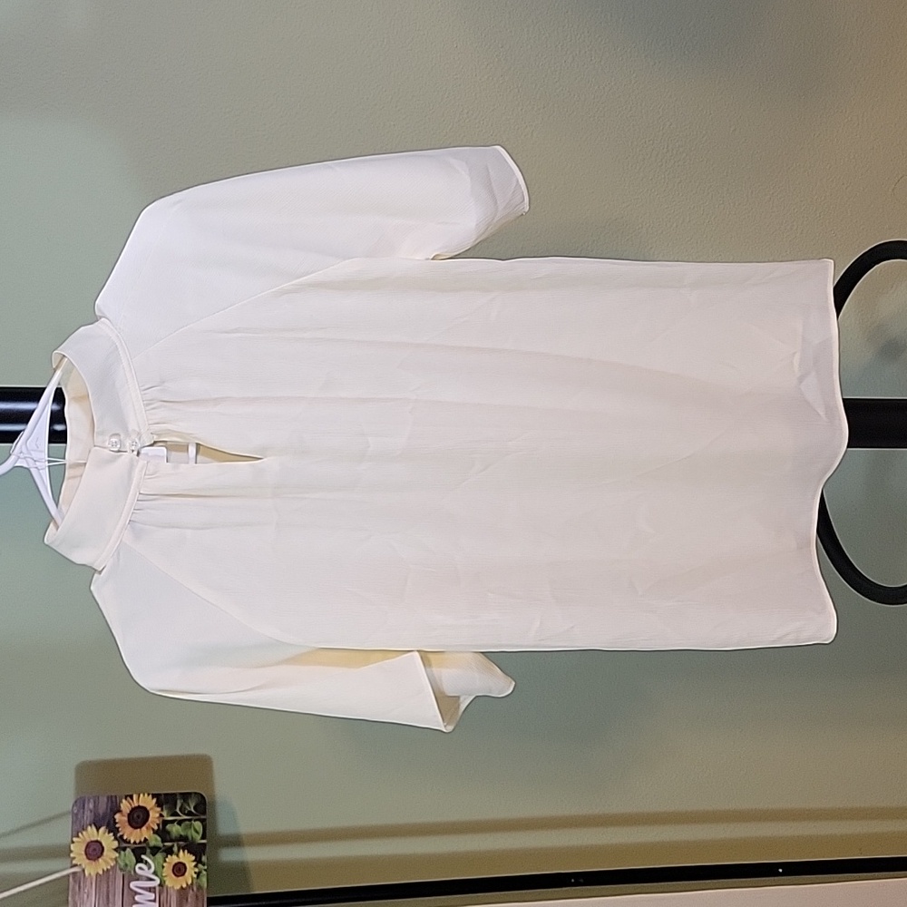 Calvin Klein Size Medium White Blouse Nwot